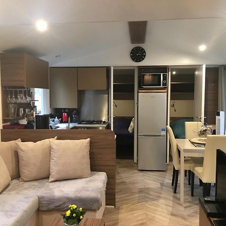 Mobilhome Familial 6 A 7 P 3 Chambres 42 M2 Saint Brevin Les Pierres Couchees Экстерьер фото