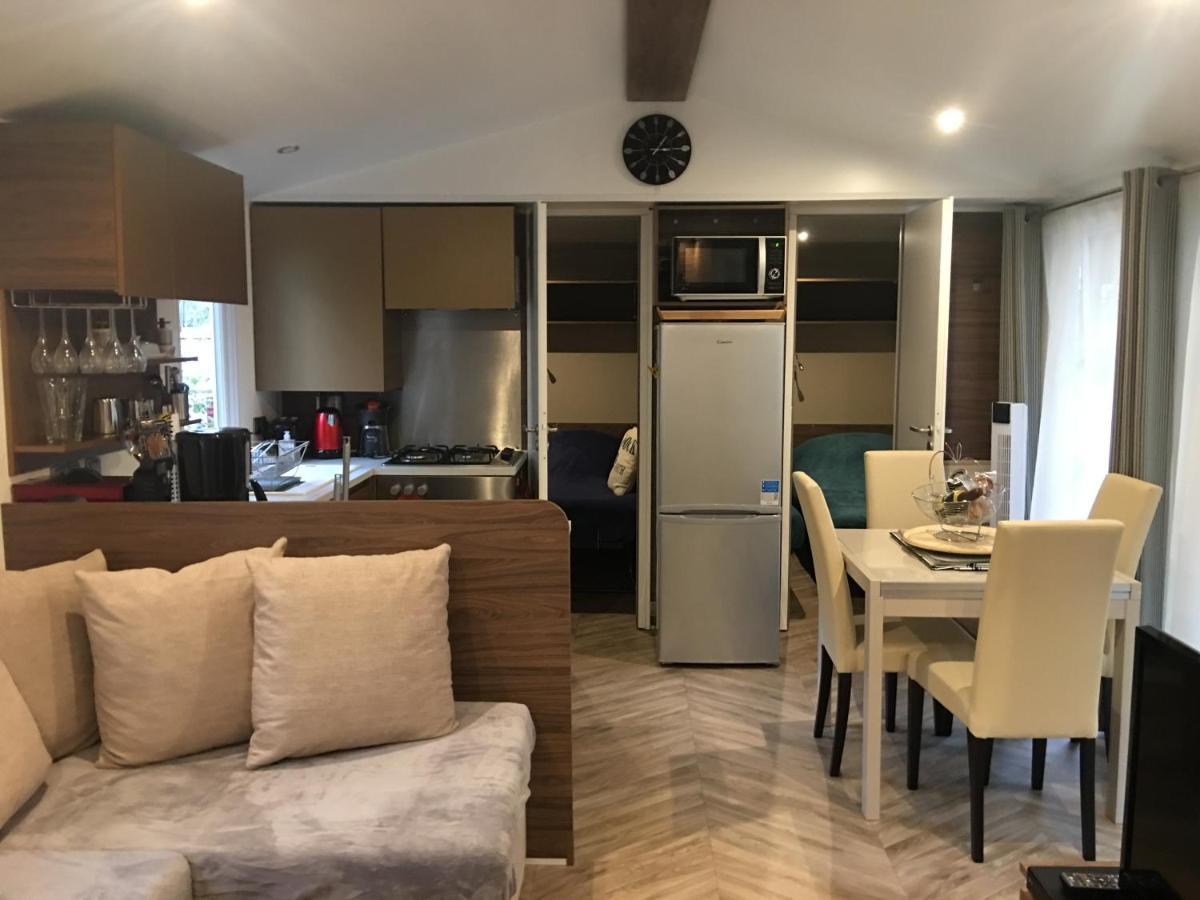 Mobilhome Familial 6 A 7 P 3 Chambres 42 M2 Saint Brevin Les Pierres Couchees Экстерьер фото