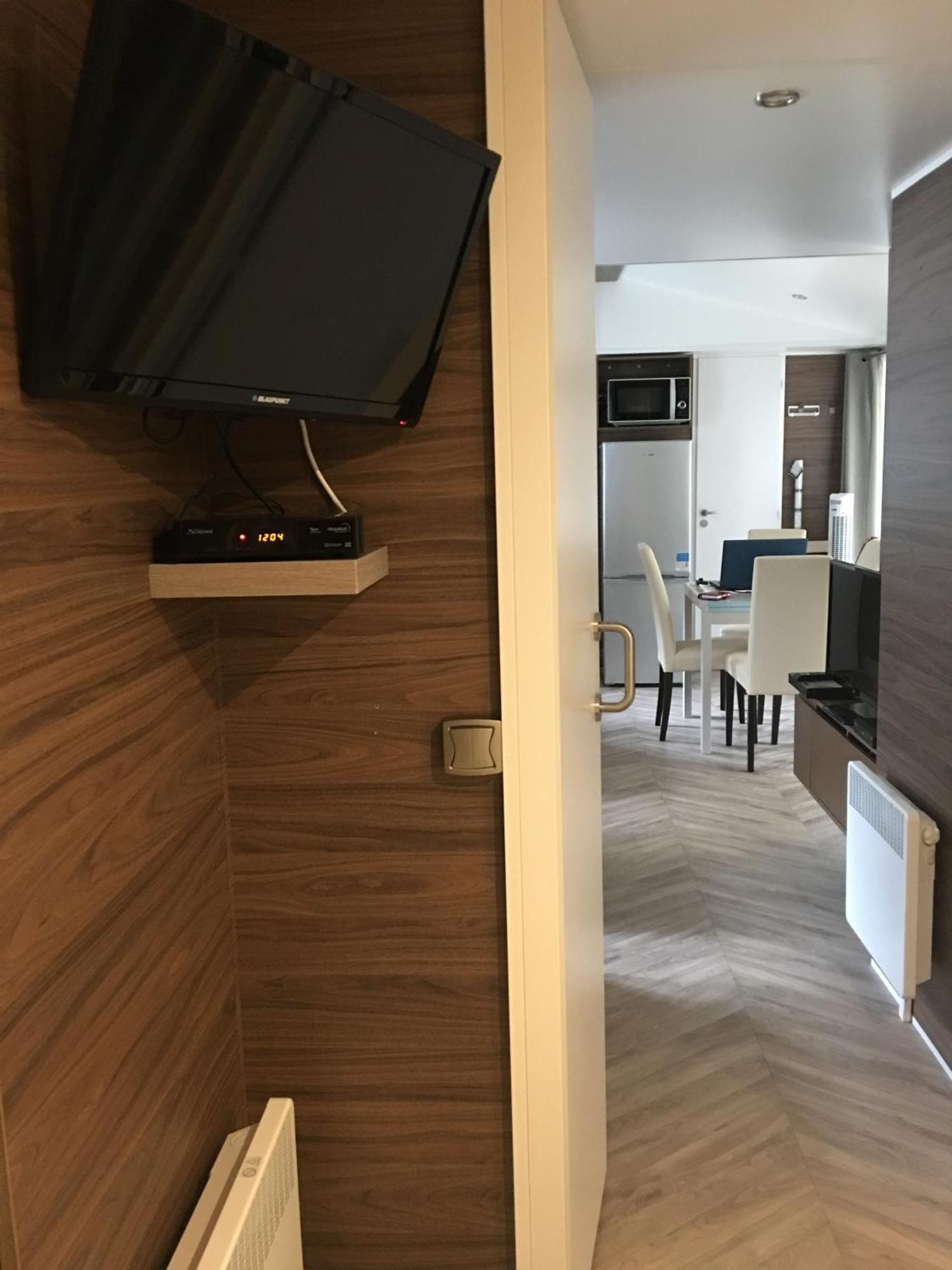Mobilhome Familial 6 A 7 P 3 Chambres 42 M2 Saint Brevin Les Pierres Couchees Экстерьер фото