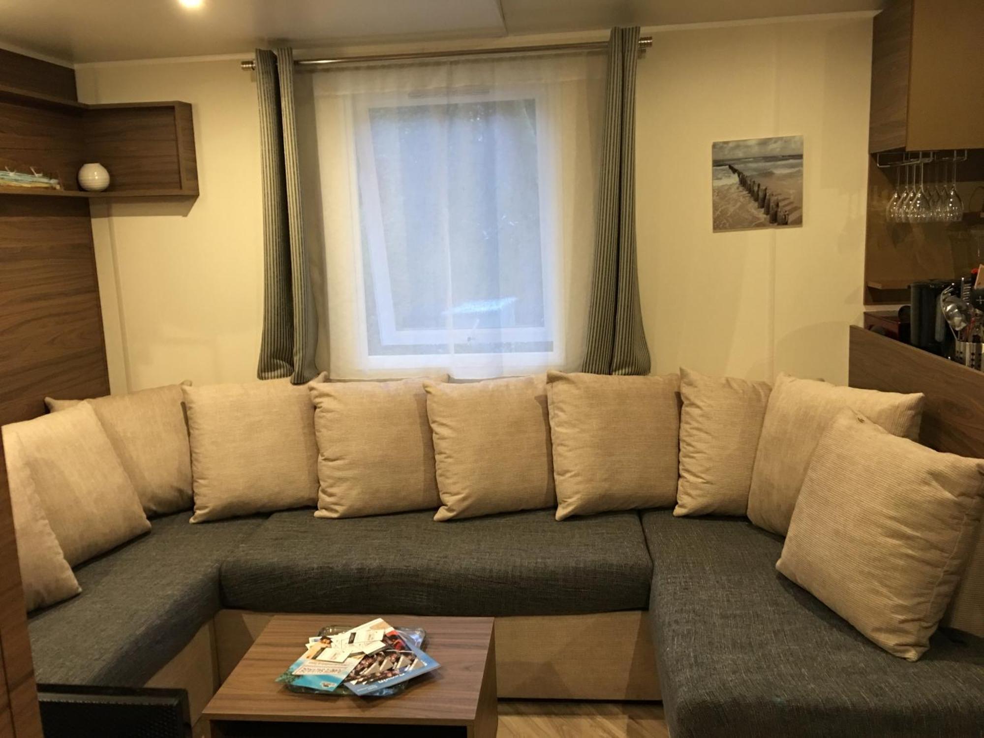 Mobilhome Familial 6 A 7 P 3 Chambres 42 M2 Saint Brevin Les Pierres Couchees Экстерьер фото