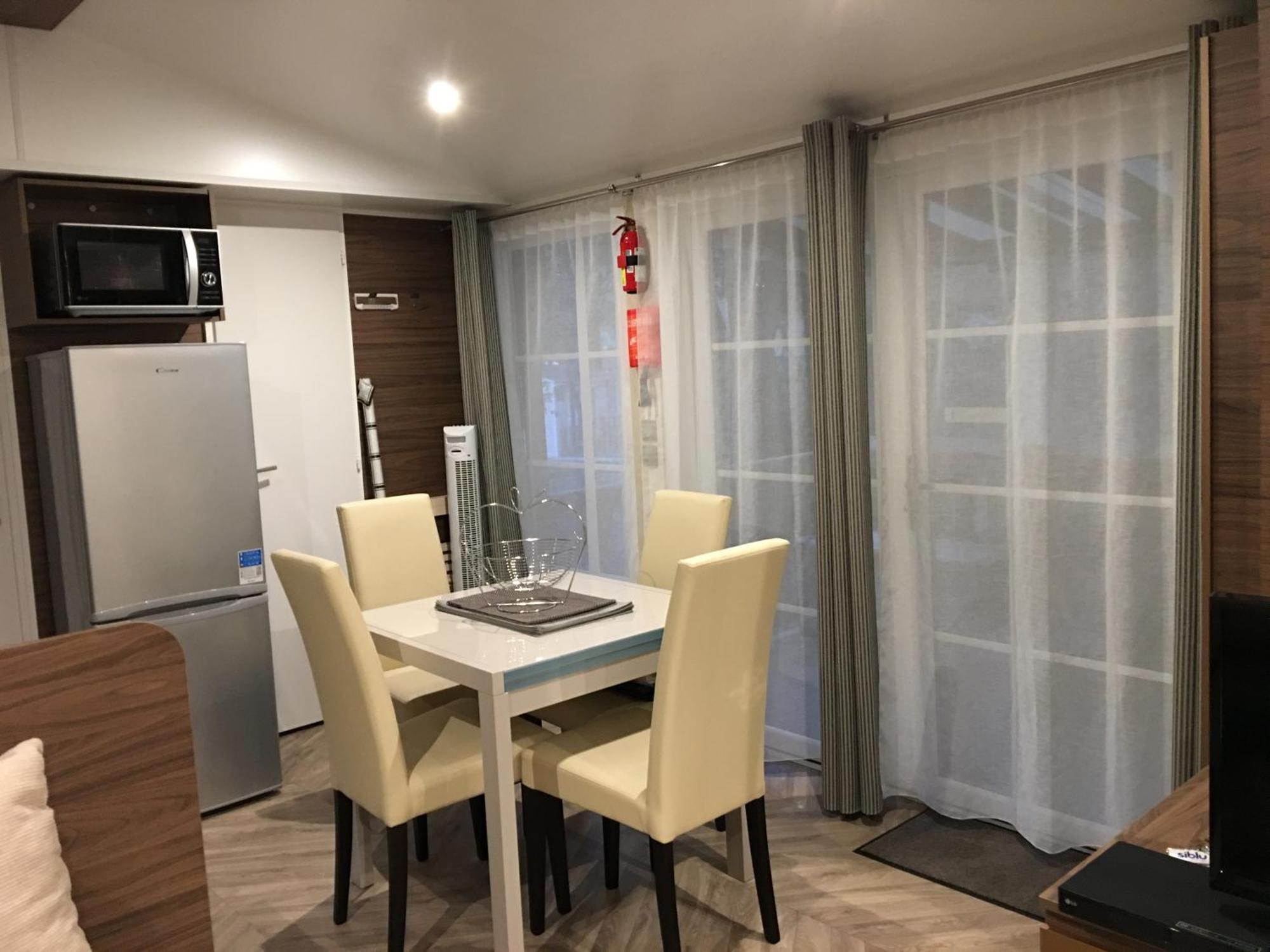 Mobilhome Familial 6 A 7 P 3 Chambres 42 M2 Saint Brevin Les Pierres Couchees Экстерьер фото